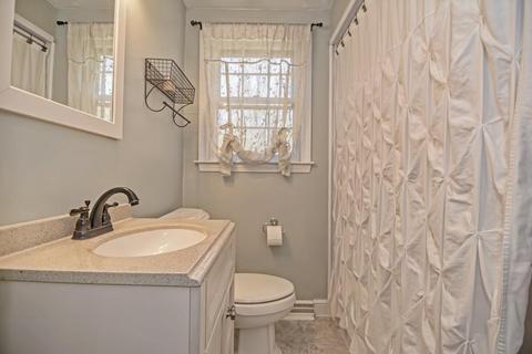 10 Bent St, Franklin, MA 02038 photo 22