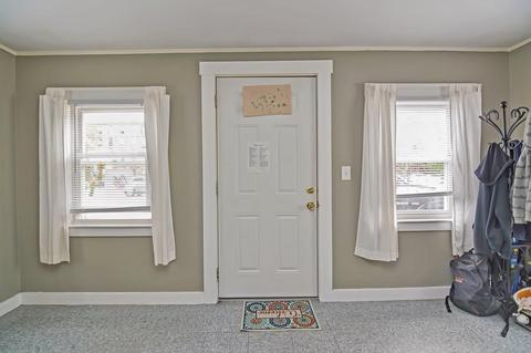 7 Charter St, Exeter, NH 03833 photo 4