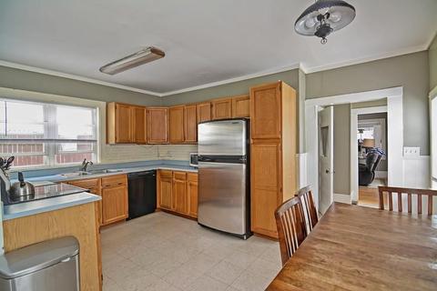 7 Charter St, Exeter, NH 03833 photo 6