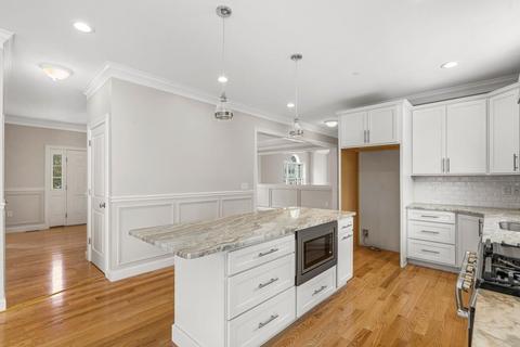 33 Fleming Ave, Andover, MA 01810 photo 8