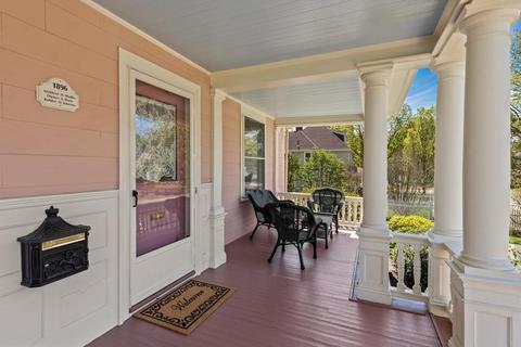 20 Pratt, Reading, MA 01867 photo 5