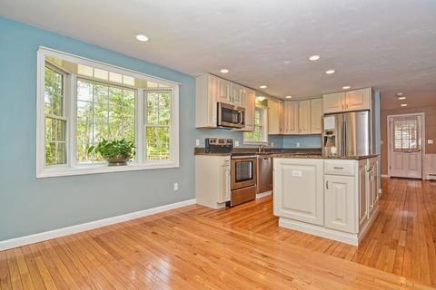 792 Ware St, Mansfield, MA 02048 photo 3