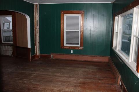 21 Clinton St, Easthampton, MA 01027 photo 16