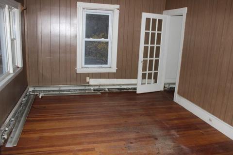 21 Clinton St, Easthampton, MA 01027 photo 19
