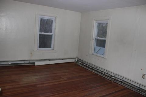21 Clinton St, Easthampton, MA 01027 photo 18