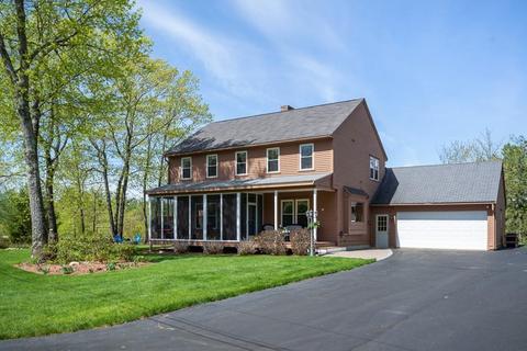 7 Jonathan Ln, Townsend, MA 01474 photo 3