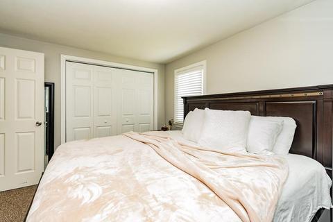36 Deepfield Rd, Springfield, MA 01118 photo 18