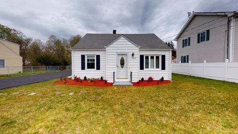 46 Tinkham Rd, Springfield, MA 01129 photo 1