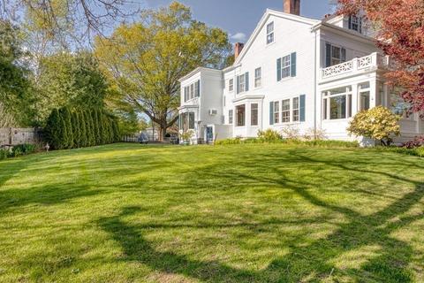 67 Pine St, Danvers, MA 01923 photo 4