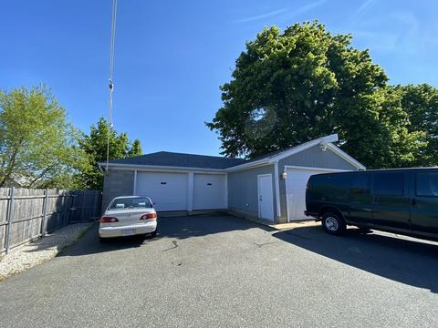 596 King Philip St, Fall River, MA 02724 photo 36