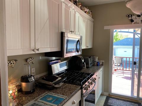 596 King Philip St, Fall River, MA 02724 photo 16
