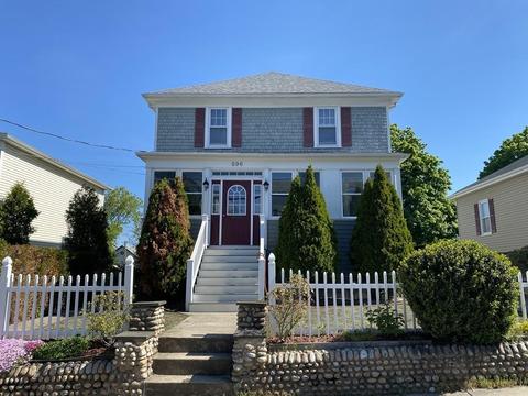 596 King Philip St, Fall River, MA 02724 photo 4