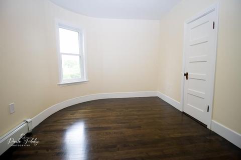 202 N Franklin St, Holbrook, MA 02343 photo 14