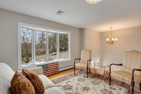 94 North St, Danvers, MA 01923 photo 2