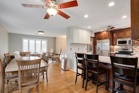 94 North St, Danvers, MA 01923 photo 9