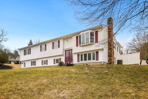 94 North St, Danvers, MA 01923 photo 1
