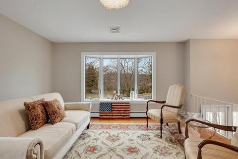 94 North St, Danvers, MA 01923 photo 3
