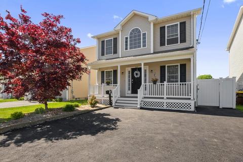 227 Cambridge St, Fall River, MA 02721 photo 1