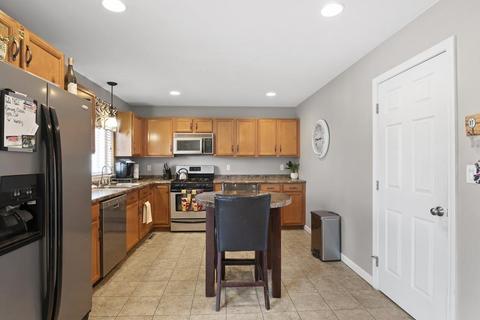 227 Cambridge St, Fall River, MA 02721 photo 9