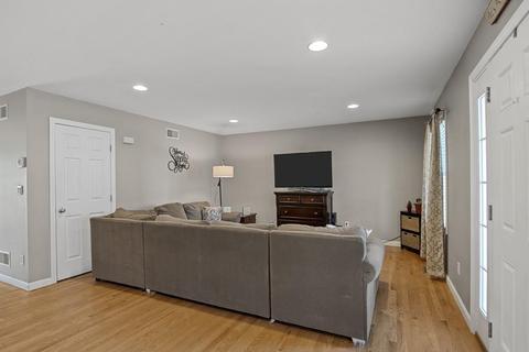 227 Cambridge St, Fall River, MA 02721 photo 4