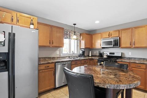 227 Cambridge St, Fall River, MA 02721 photo 8
