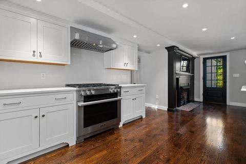 214 South St, Hingham, MA 02043 photo 6
