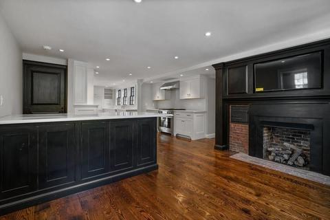 214 South St, Hingham, MA 02043 photo 9