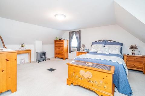 317 Chicopee St, Chicopee, MA 01013 photo 7