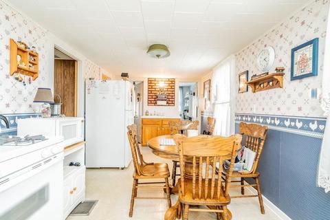 317 Chicopee St, Chicopee, MA 01013 photo 16