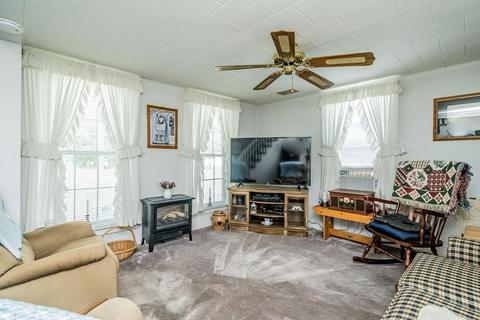 317 Chicopee St, Chicopee, MA 01013 photo 14