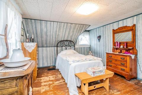 317 Chicopee St, Chicopee, MA 01013 photo 5