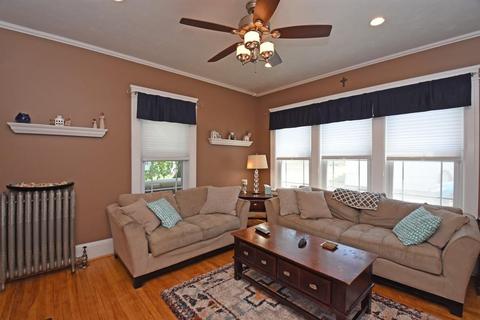 36 Whitmarsh Ave, Worcester, MA 01606 photo 3