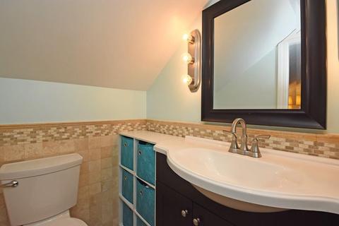 36 Whitmarsh Ave, Worcester, MA 01606 photo 16