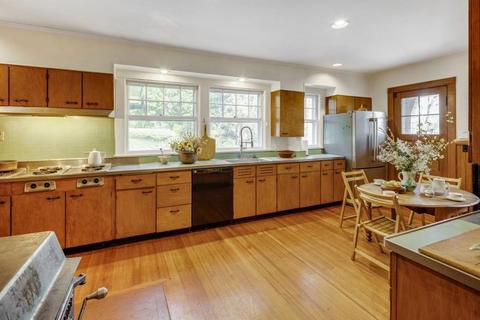 35 Cliff Rd, Wellesley, MA 02481 photo 19