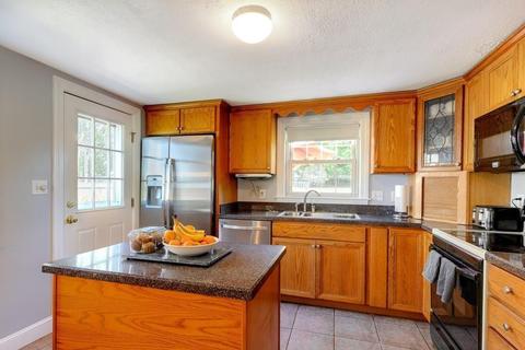 7 Cavanaugh Rd, Braintree, MA 02184 photo 5