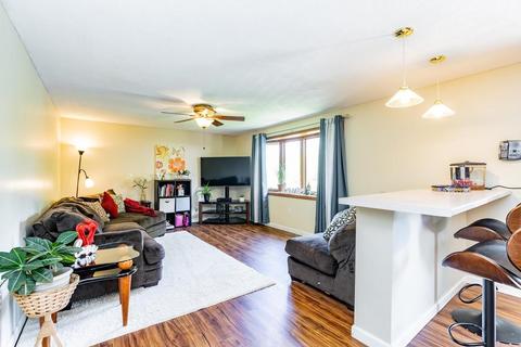 5 Gates Ave, Springfield, MA 01118 photo 1