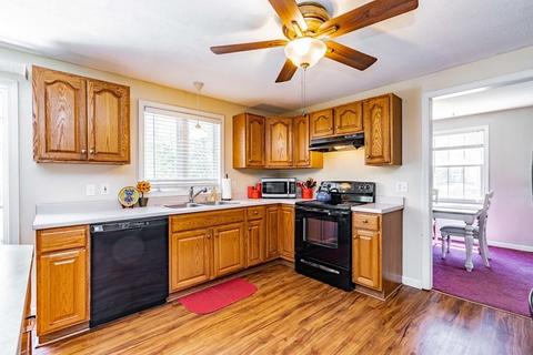 5 Gates Ave, Springfield, MA 01118 photo 2