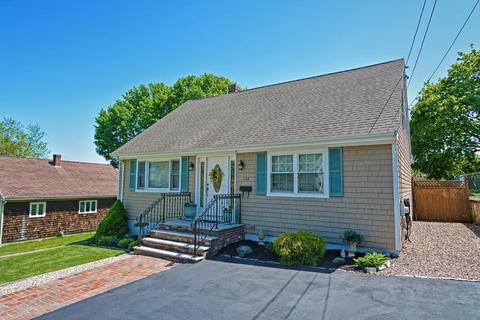 157 Emmett St, Fall River, MA 02721 photo 2