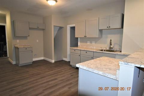 99 Princeton St, Springfield, MA 01109 photo 16