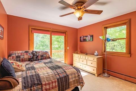 48 Winterberry Ln, Northampton, MA 01062 photo 22
