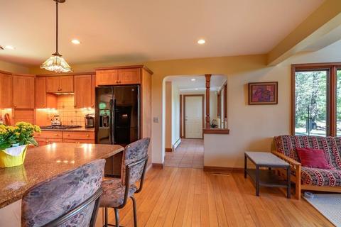 48 Winterberry Ln, Northampton, MA 01062 photo 6