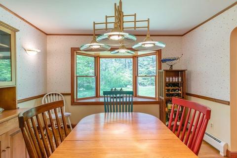 48 Winterberry Ln, Northampton, MA 01062 photo 13