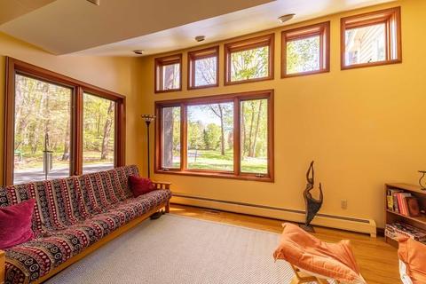 48 Winterberry Ln, Northampton, MA 01062 photo 4