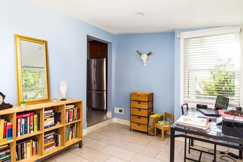 116 Montgomery St, Fall River, MA 02720 photo 9