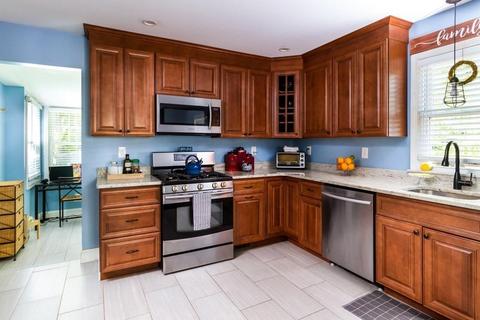 116 Montgomery St, Fall River, MA 02720 photo 4