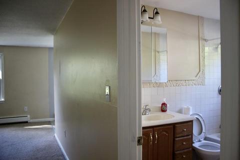 4 Colonial Rd #1, Windham, NH 03087 photo 11