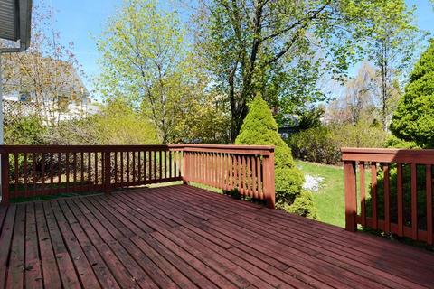 8 Saint Marks Rd, Worcester, MA 01606 photo 7