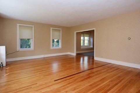 8 Saint Marks Rd, Worcester, MA 01606 photo 13