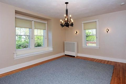 8 Saint Marks Rd, Worcester, MA 01606 photo 15