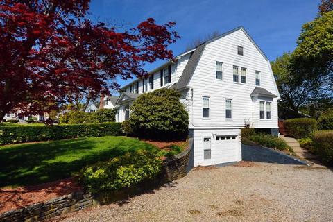 8 Saint Marks Rd, Worcester, MA 01606 photo 4